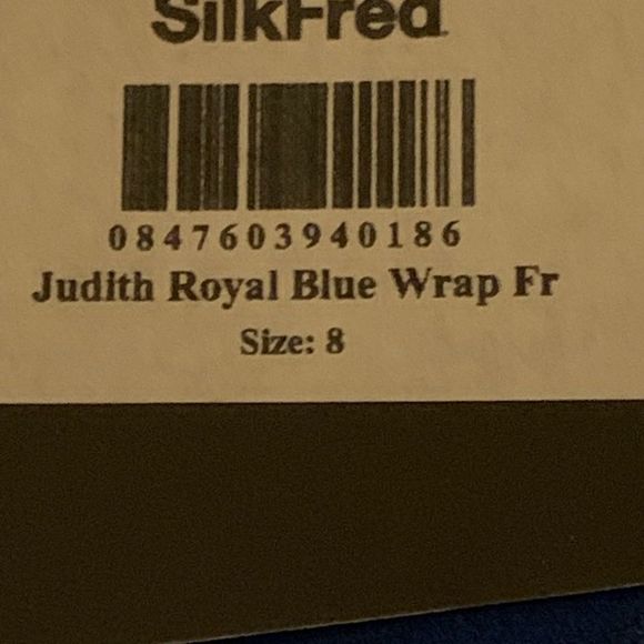 Missfiga batwing belted dress. Bought from SilkFred. NWT - Picture 4 of 5